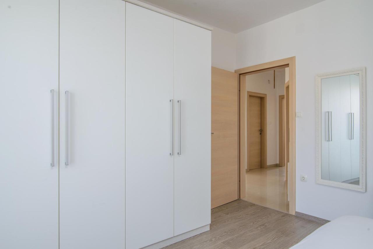 Apartments Tonka Trogir Exterior foto